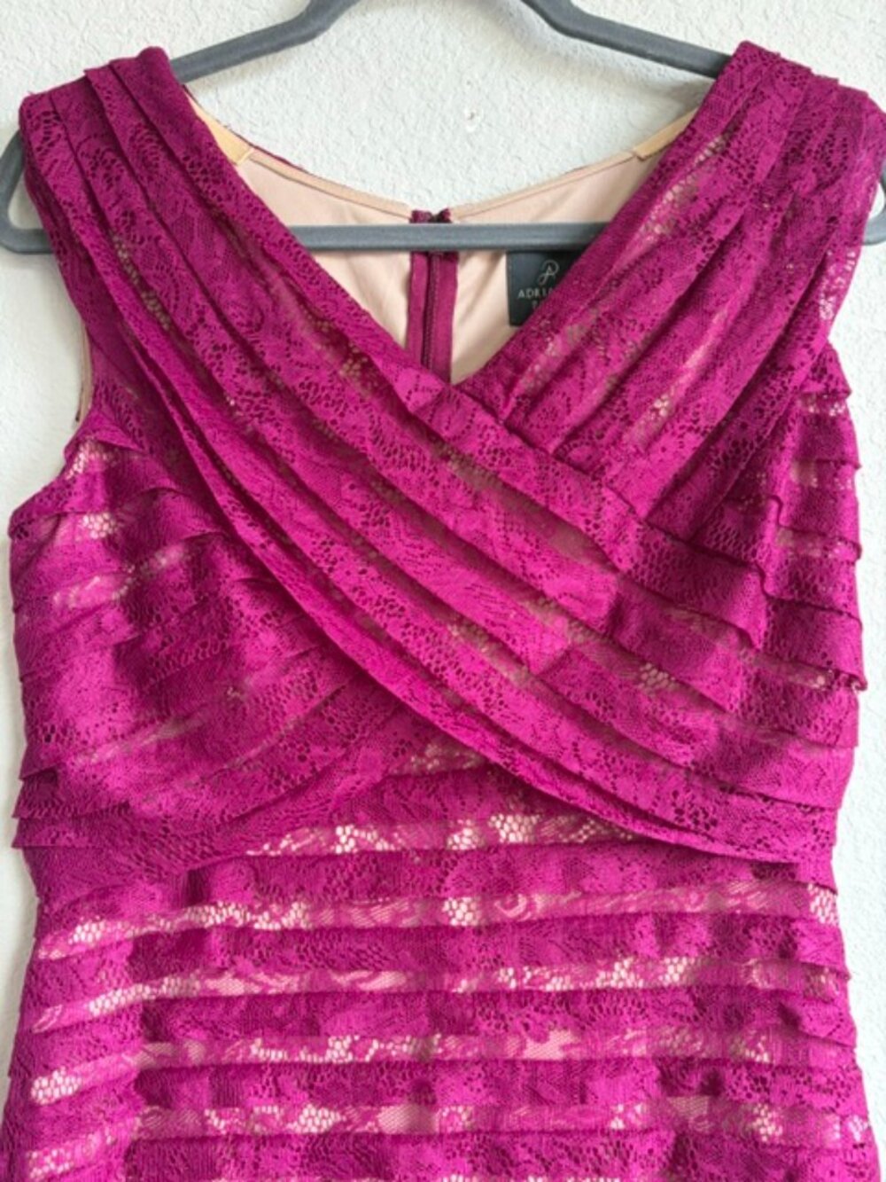 Adrianna Papell Magenta Tiered Lace Ruffle Sheath Dress Size 10 Luxury Old Money - Picture 3 of 9
